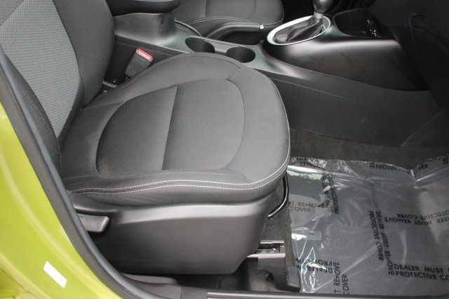 Used 2018 Green Kia Plus image 28