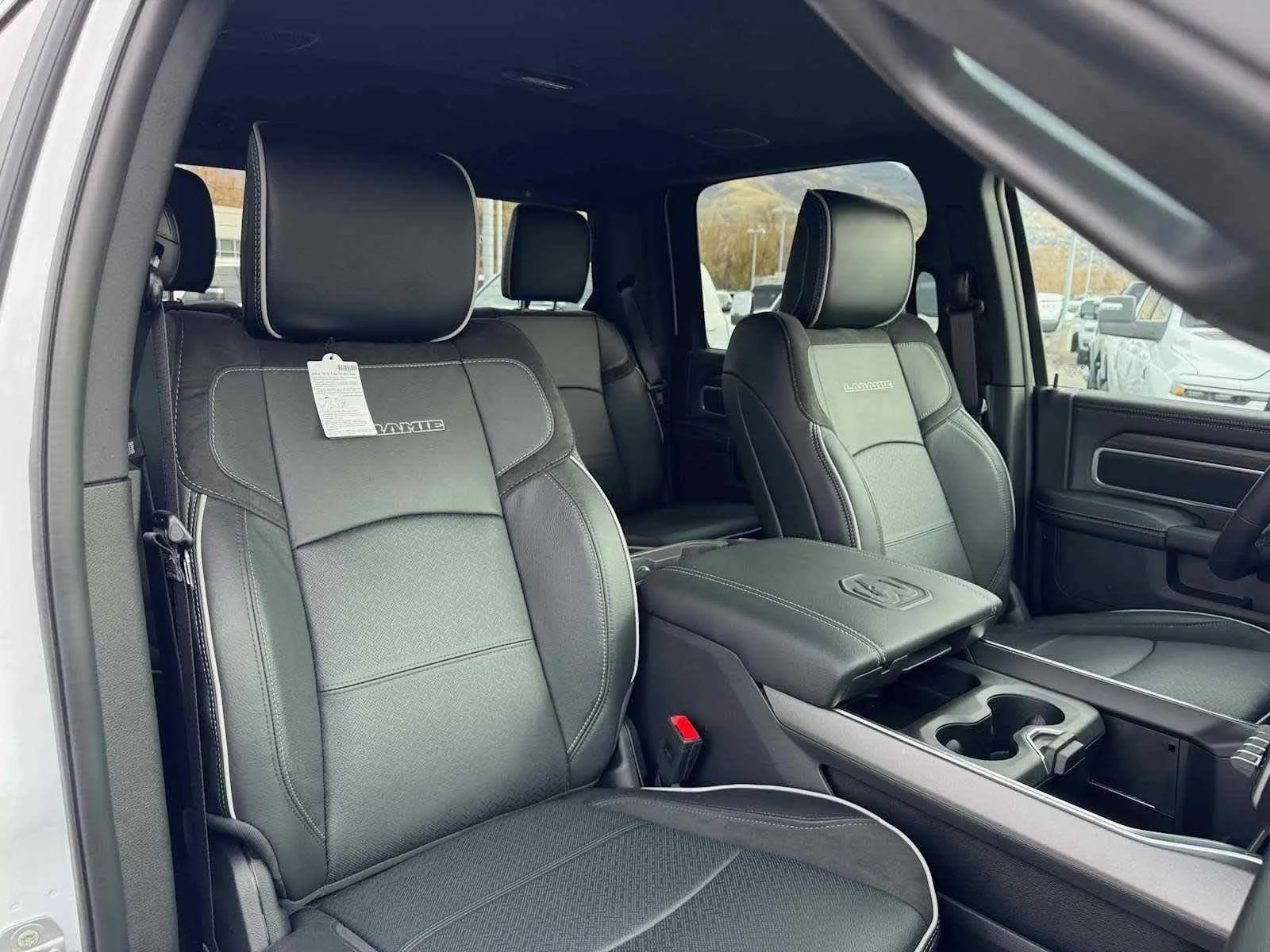 New 2026 Bright White Clear-Coat Exterior Paint RAM Laramie image 27