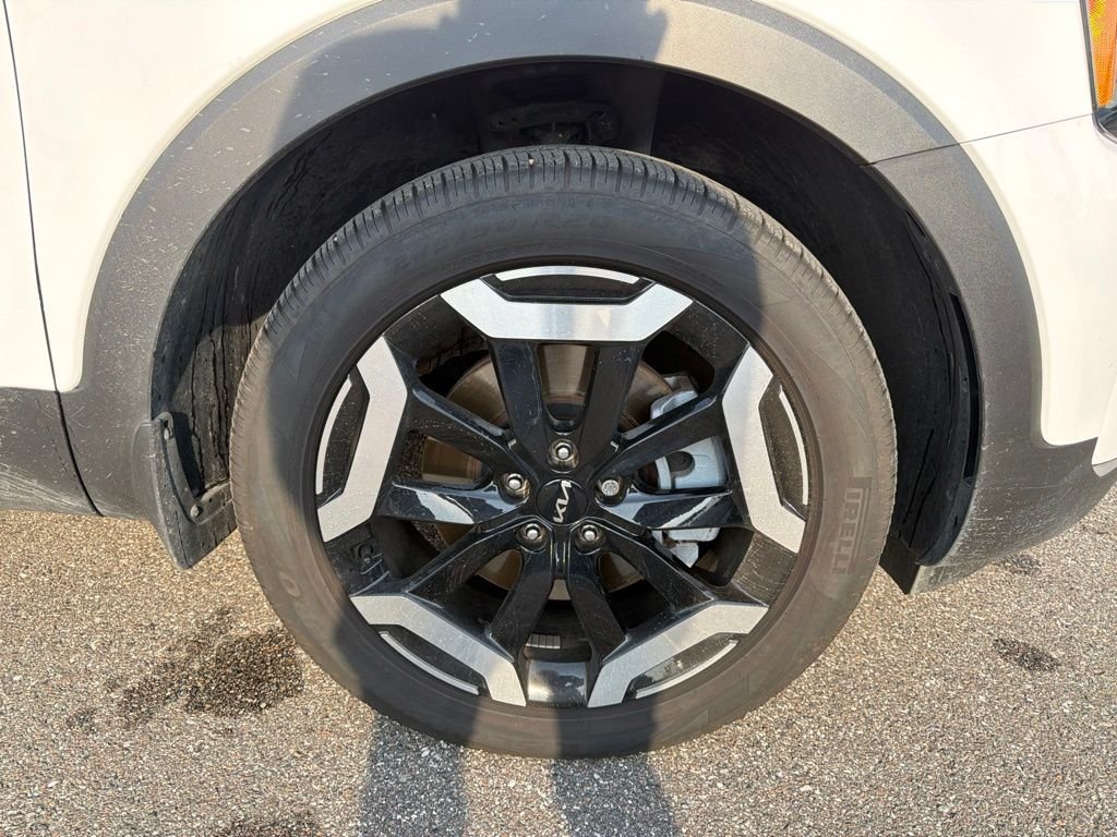 Certified Used 2025 White Kia EX image 26