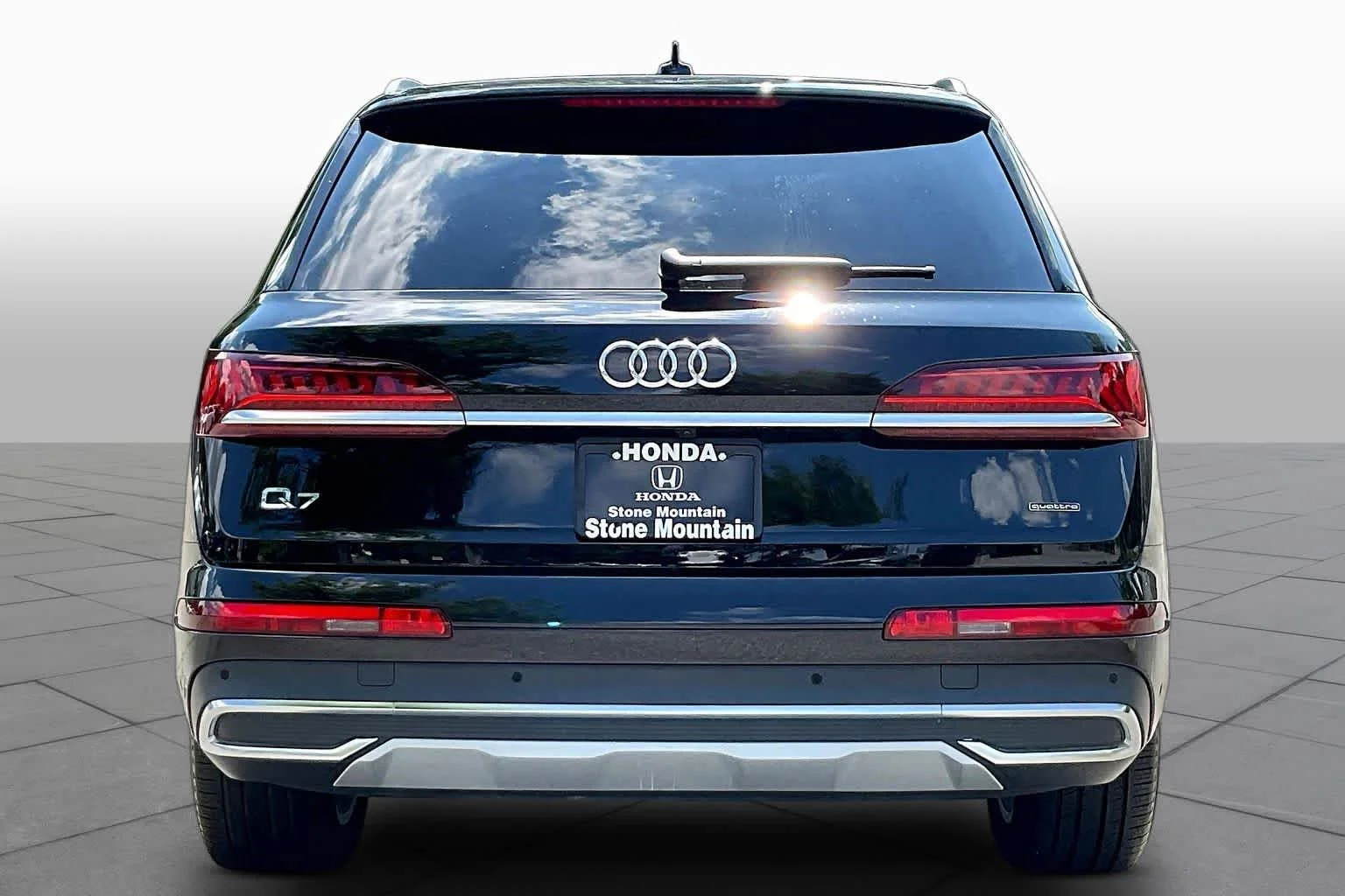 Used 2023 Mythos Black Metallic Audi Premium Plus image 10
