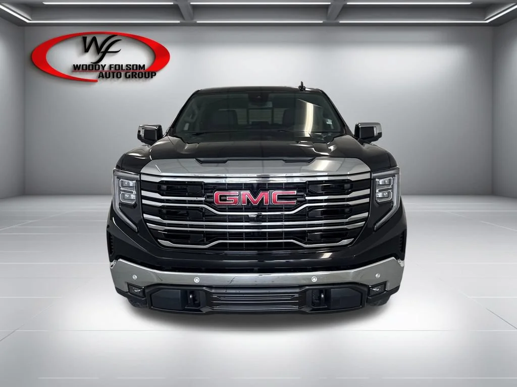 New 2026 Onyx Black GMC SLT image 2