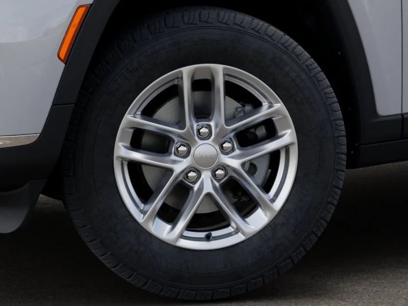 2025 Jeep Grand Cherokee L Laredo - Photo 23