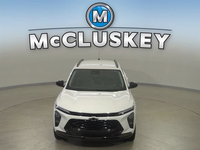 Certified Used 2024 Summit White Chevrolet ACTIV image 16