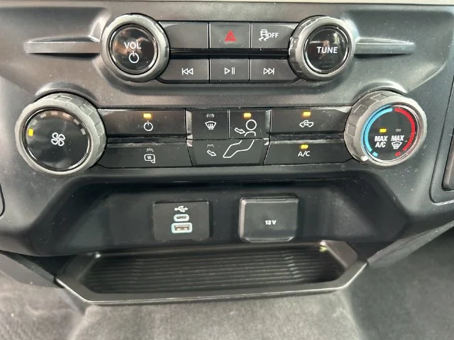 Used 2025 White Ford XLT image 18