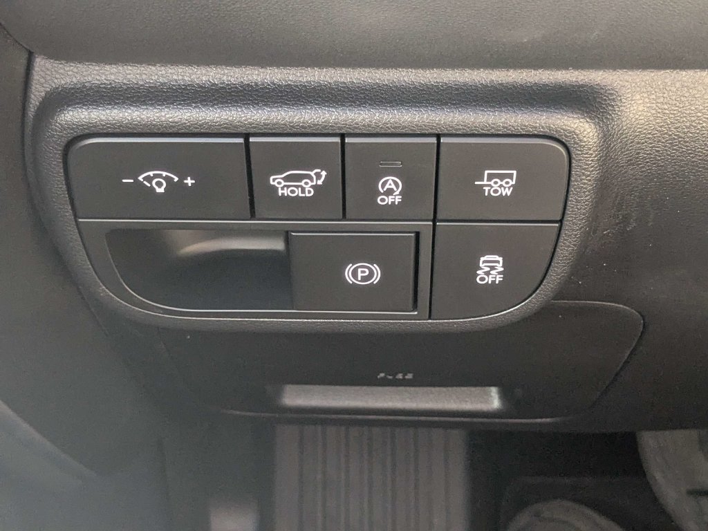 Used 2026 Silver Hyundai SEL image 31