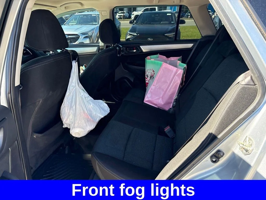 Used 2018 Silver Subaru 2.5i Premium image 14