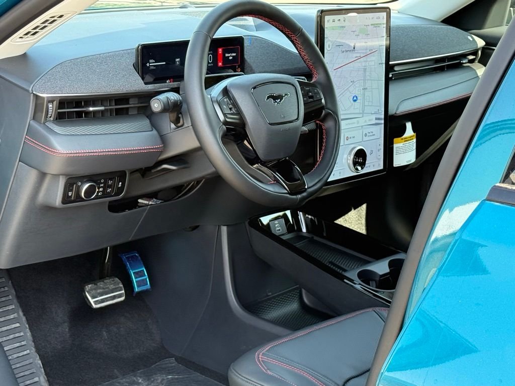 New 2026 Adriatic Blue Metallic Ford Premium image 6