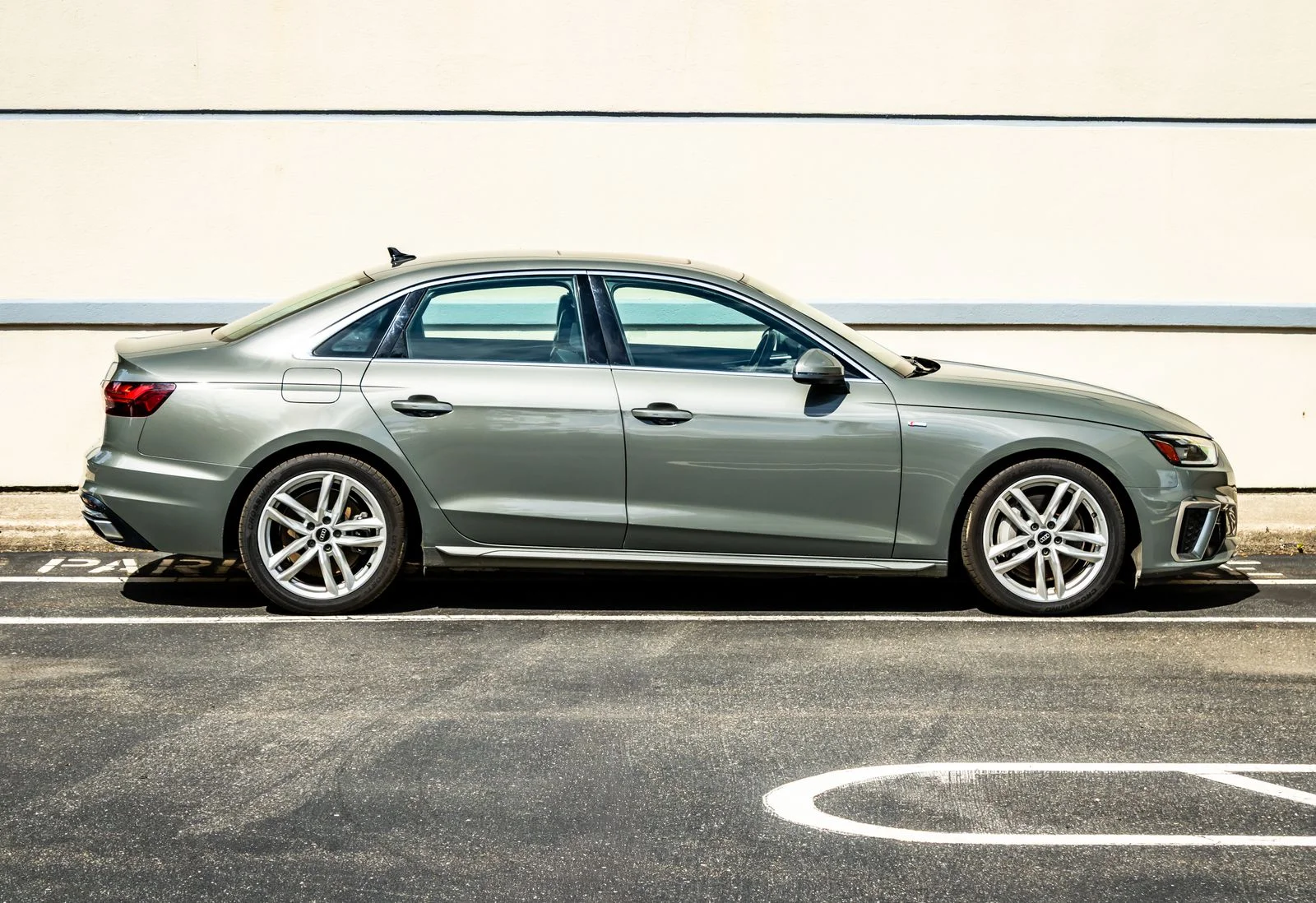 2023 Audi A4 Premium Plus - Photo 9