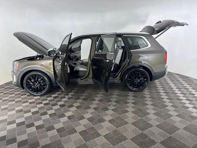 Used 2020 Green Kia SX image 11
