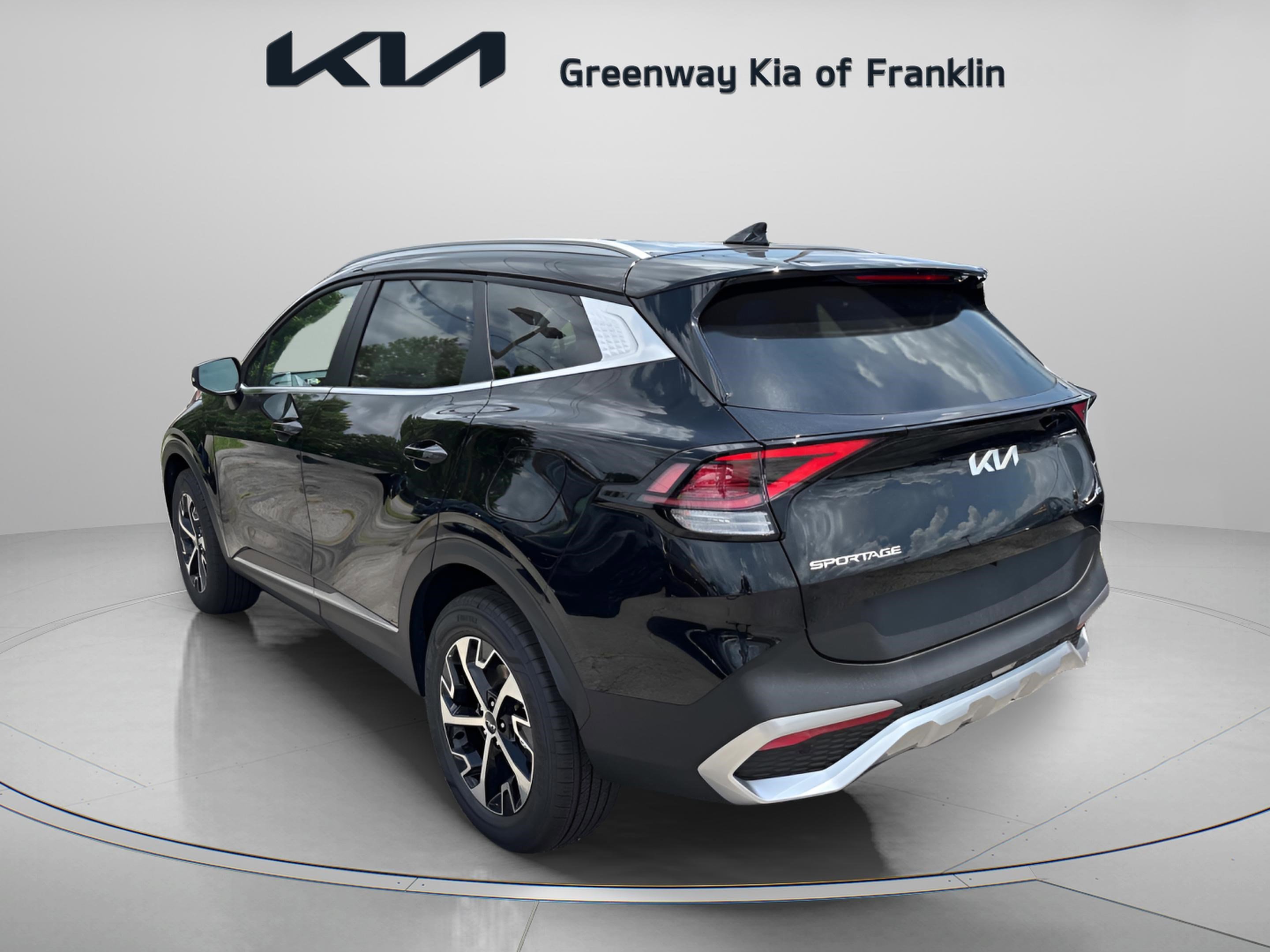 New 2025 Fusion Black Kia EX image 5