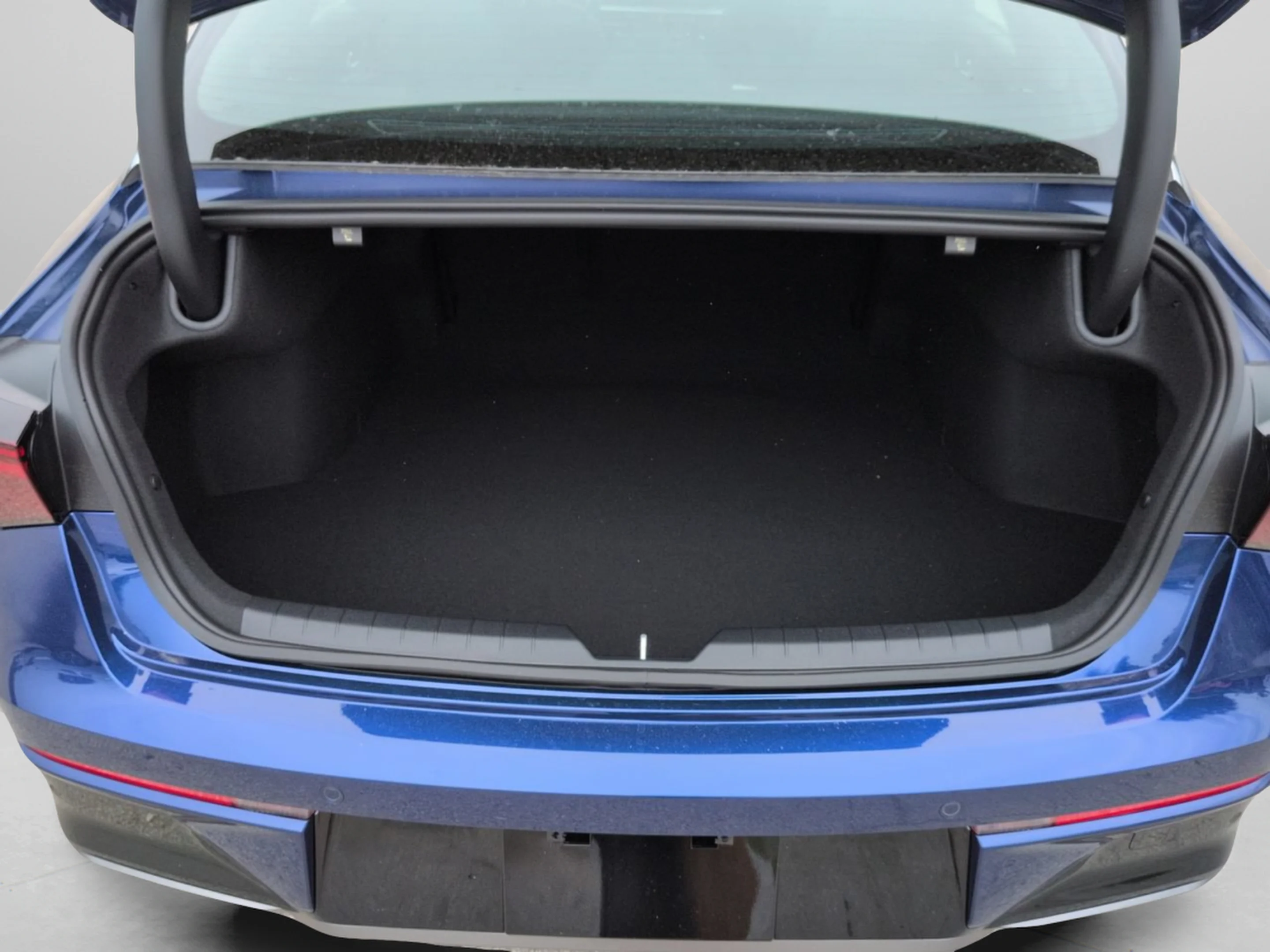 New 2026 Yacht Blue Kia GT-Line image 50