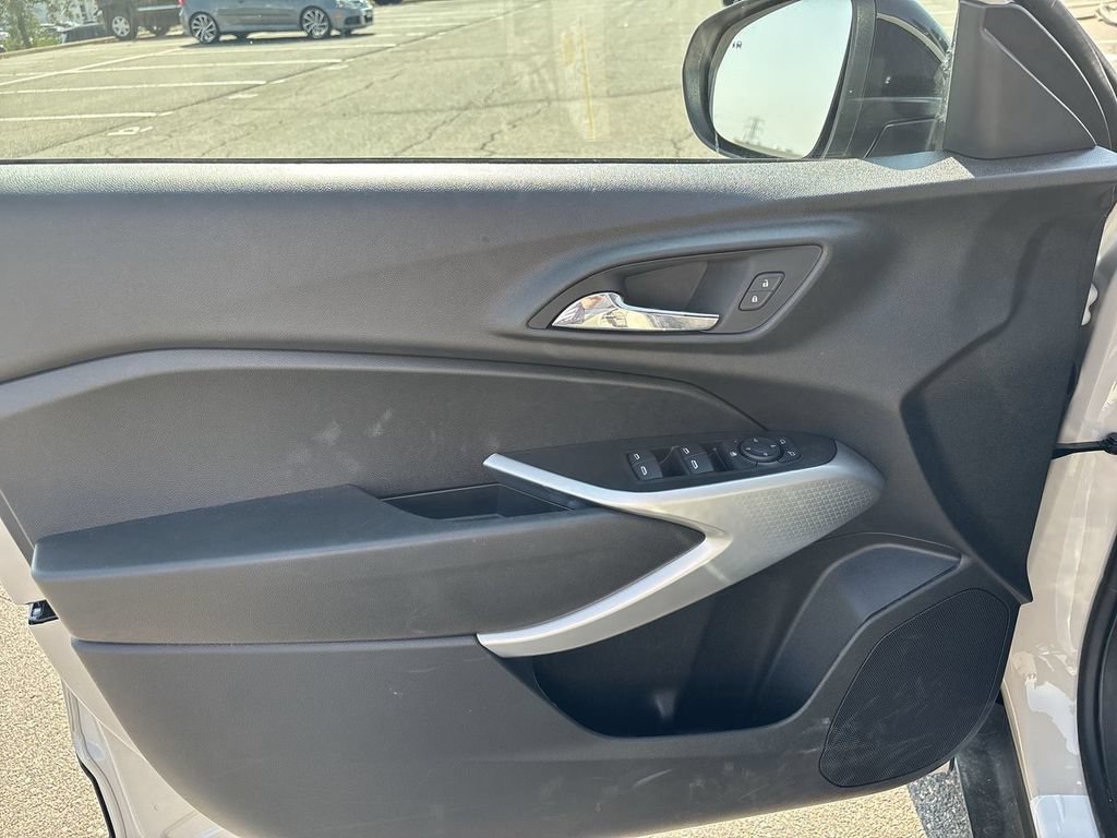 2026 Chevrolet Trax RS - Photo 21