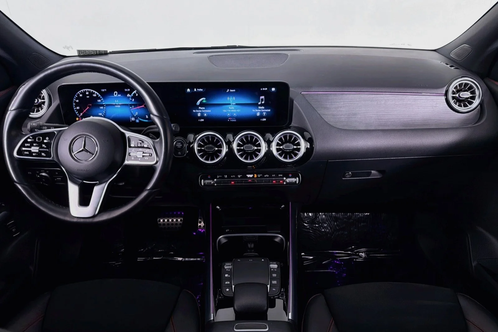 Used 2023 Polar White Mercedes-Benz 250 image 4