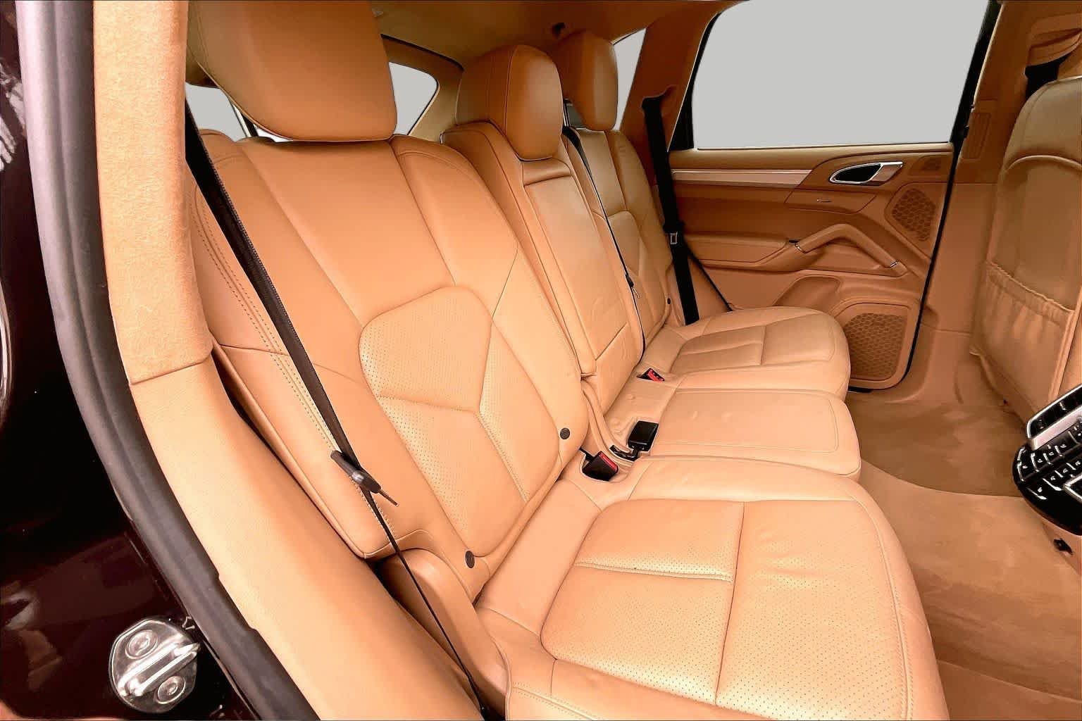 Used 2014 Mahogany Metallic Porsche Turbo image 34