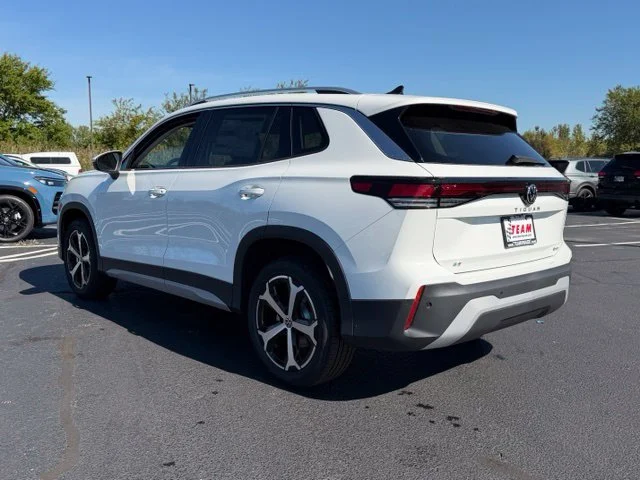 New 2026 Pure White Volkswagen 2.0T SE image 4