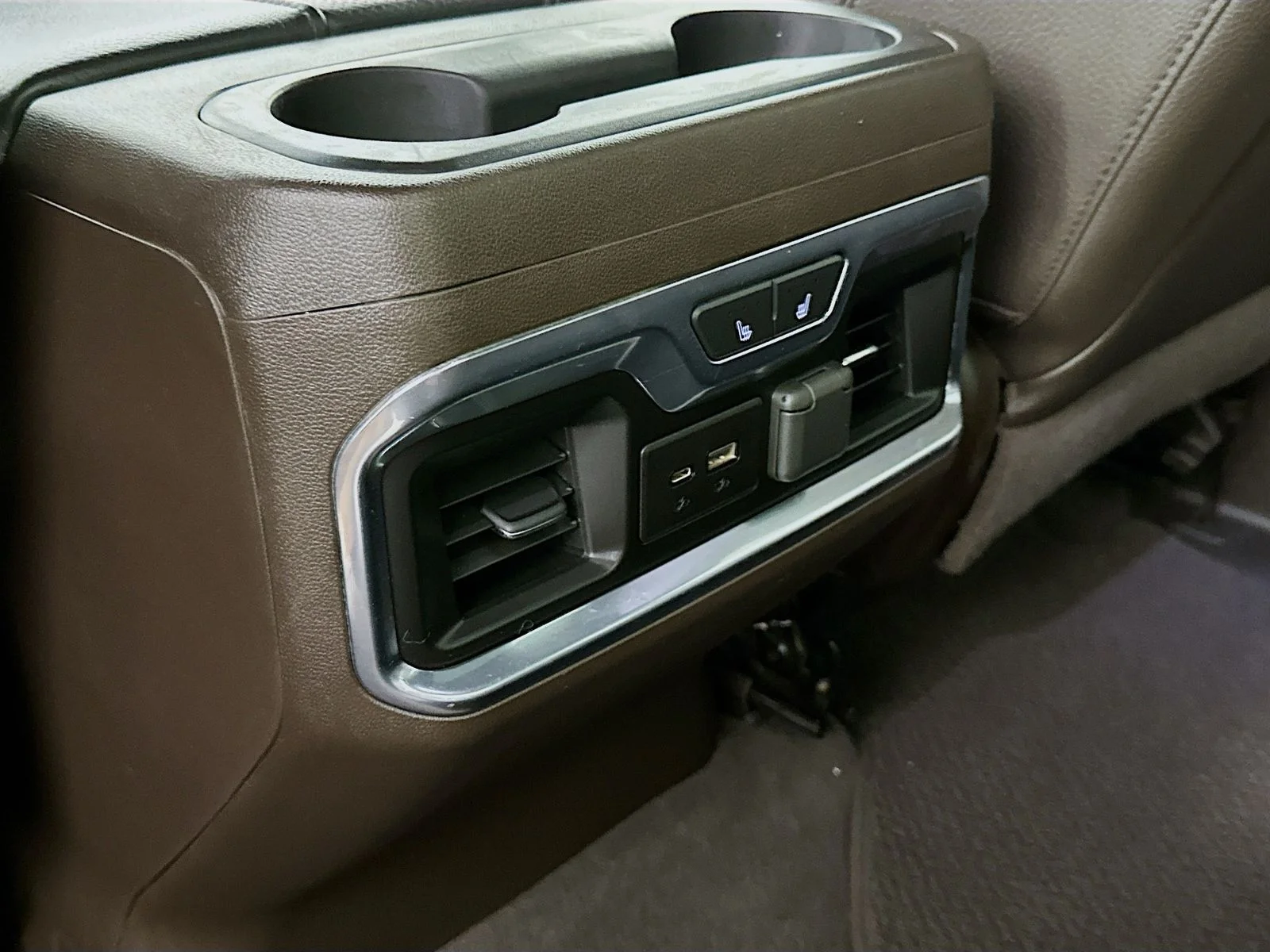 Used 2020 Steel Metallic GMC Denali image 27