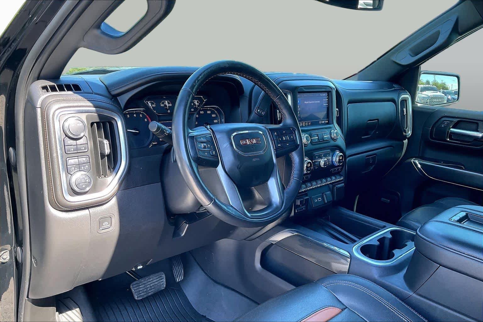 Used 2020 Onyx Black GMC AT4 image 17