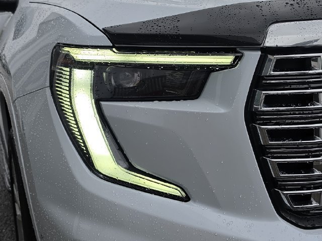2026 GMC Acadia Denali - Photo 10