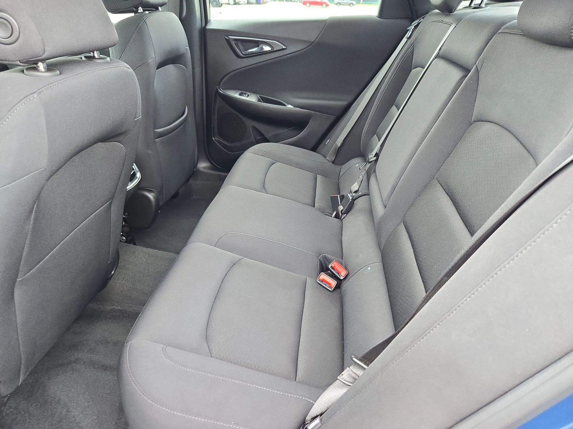Used 2024 Lakeshore Blue Metallic Chevrolet LT image 26