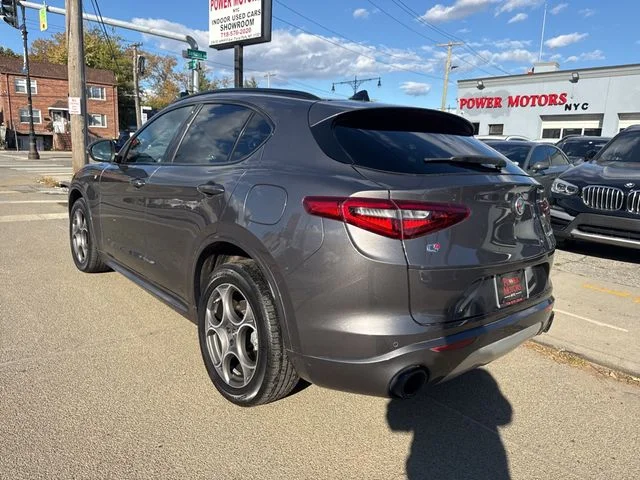 2023 Alfa Romeo Stelvio Ti - Photo 3