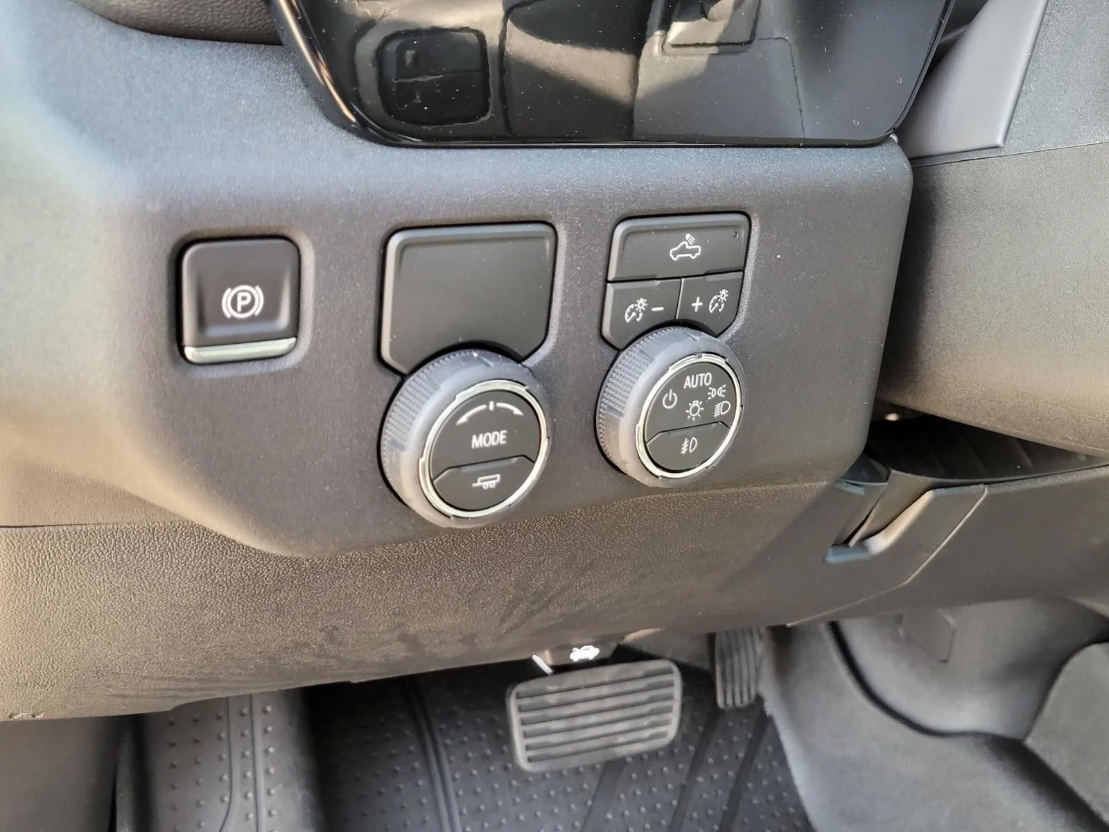 2026 Chevrolet Silverado 1500 RST - Photo 16