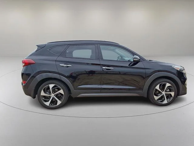 Used 2016 Black Hyundai Limited image 12
