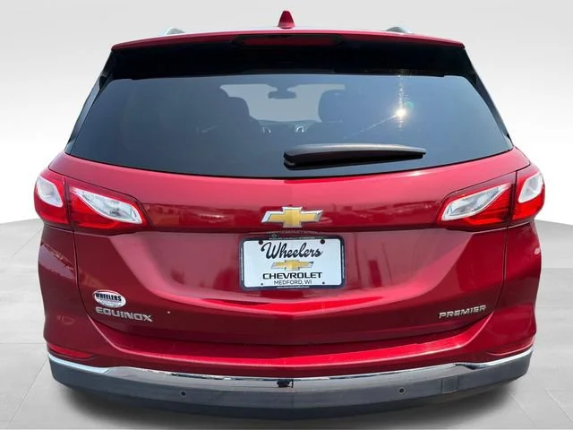 Used 2019 CAJUN RED TINTCOAT Chevrolet Premier image 4