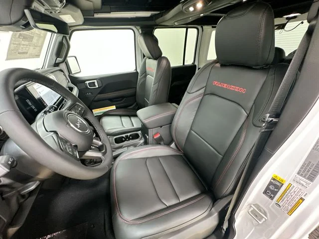 New 2026 Bright White Clear-Coat Exterior Paint Jeep Rubicon X image 14