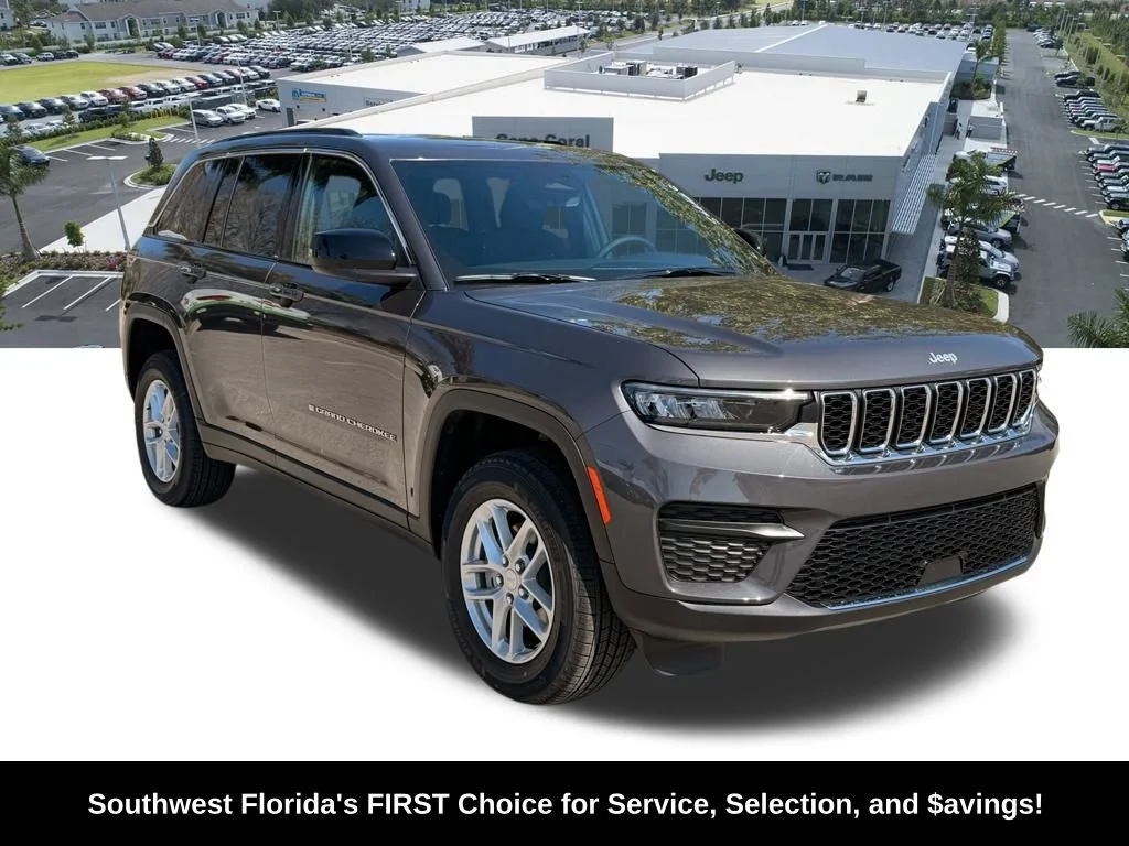 New 2026 Baltic Gray Metallic Clear-Coat Exterior Paint Jeep Laredo image 2