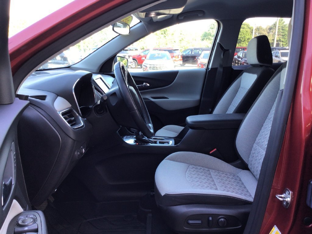 Used 2024 Radiant Red Tintcoat Chevrolet LT image 24