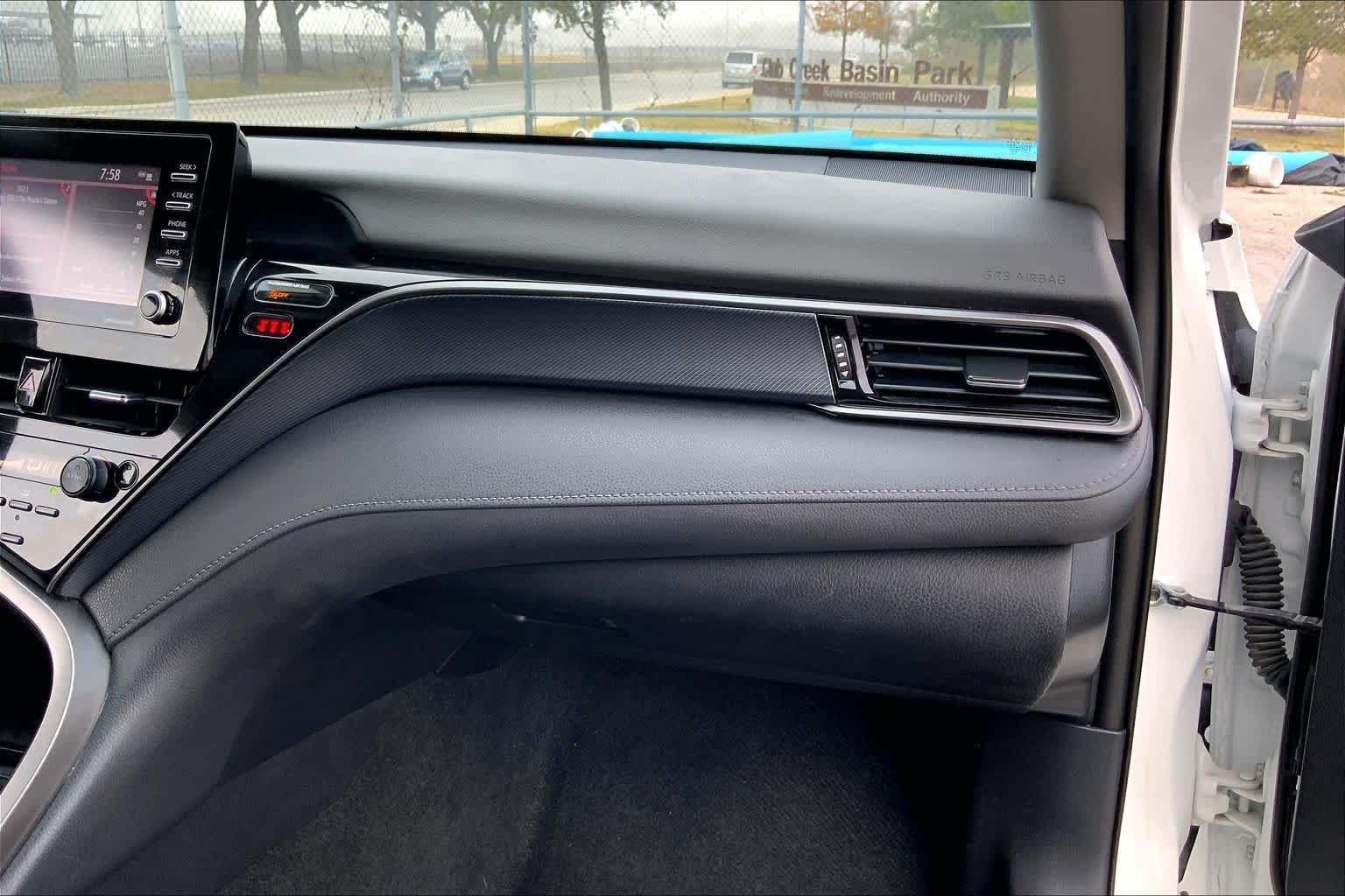 Used 2024 Ice Cap Toyota LE image 18