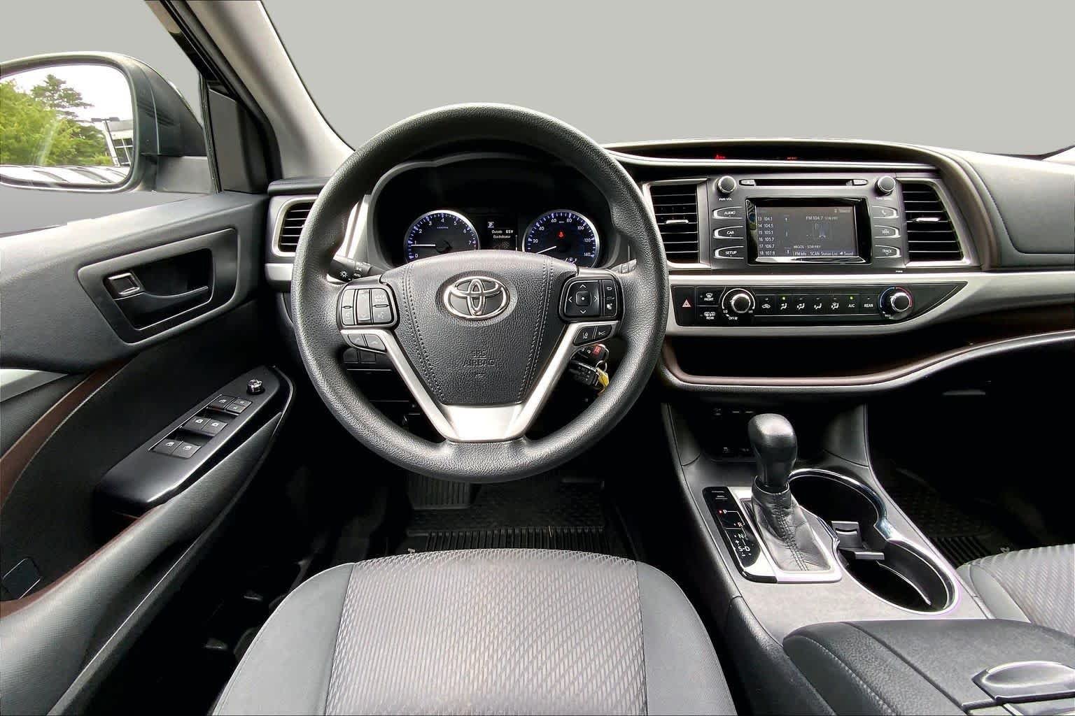 Used 2019 Midnight Black Metallic Toyota LE image 6