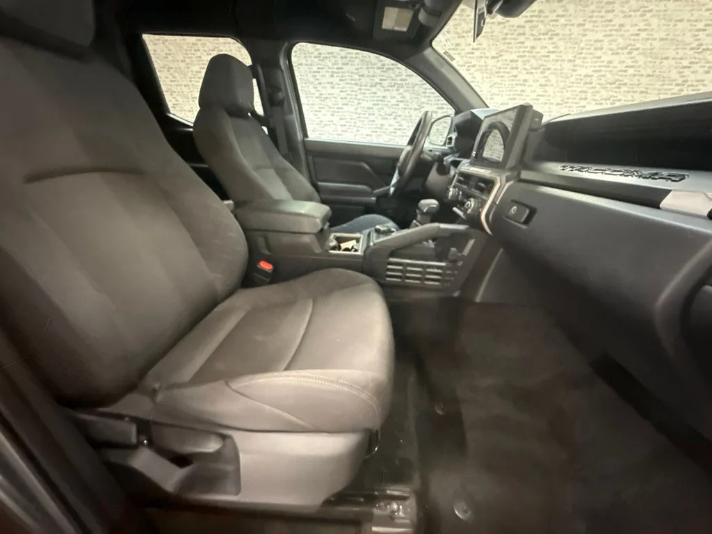 Used 2025 Underground Toyota SR5 image 11