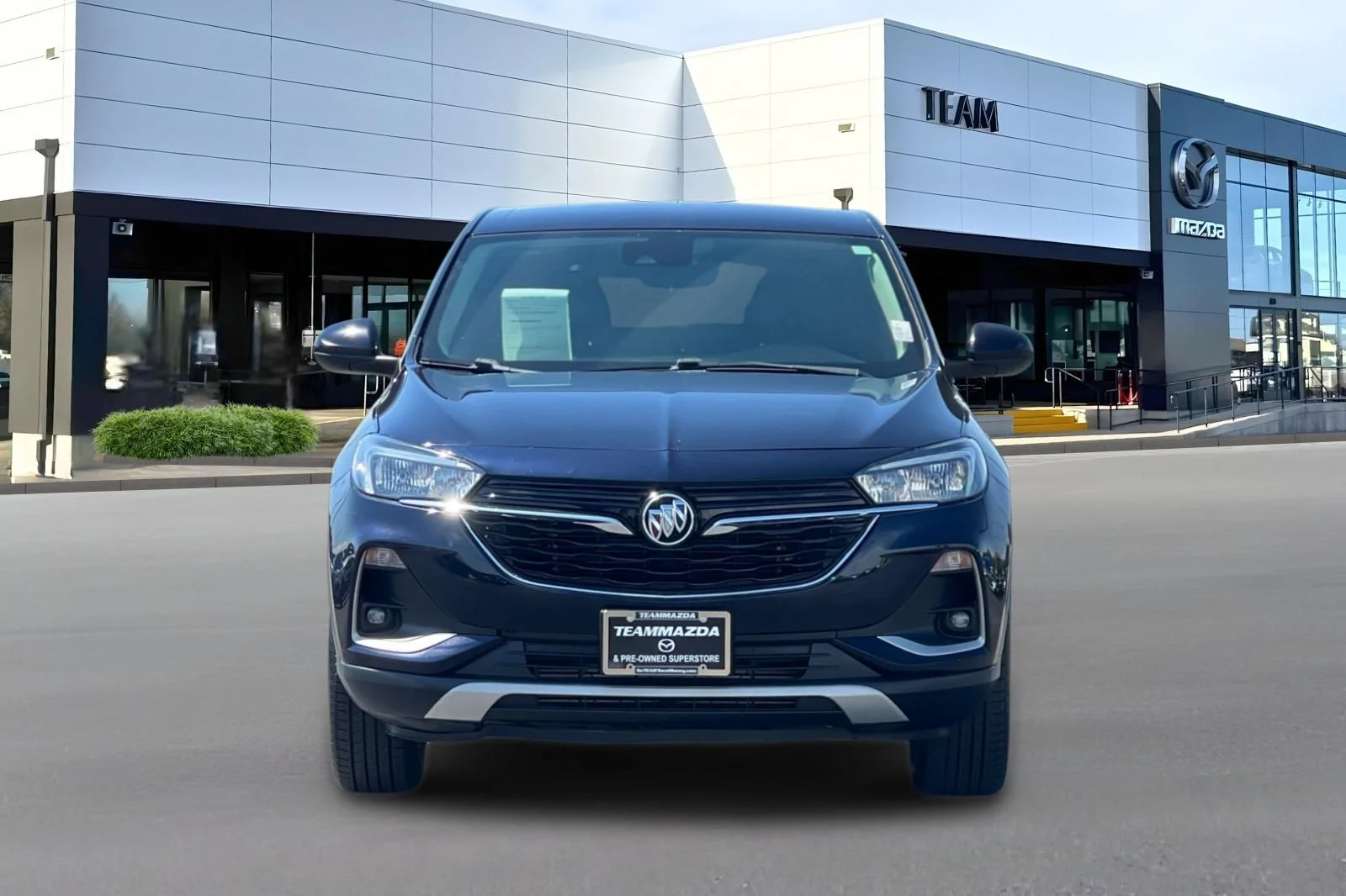Used 2020 Blue Buick Preferred image 6