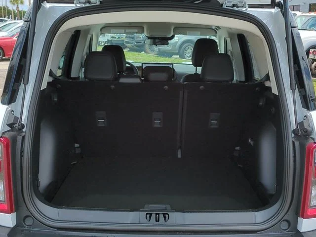 New 2026 Oxford White Ford Big Bend® image 13