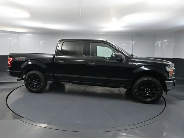 Used 2018 Black Ford XLT image 3