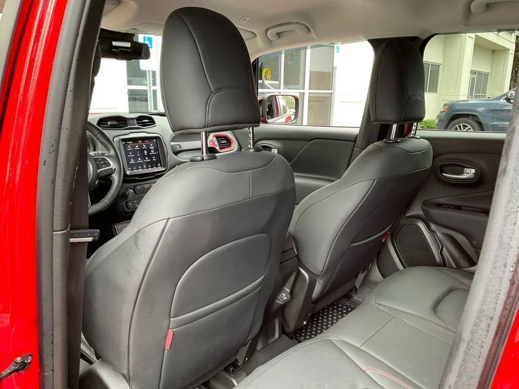 Used 2023 Red Jeep Trailhawk image 31