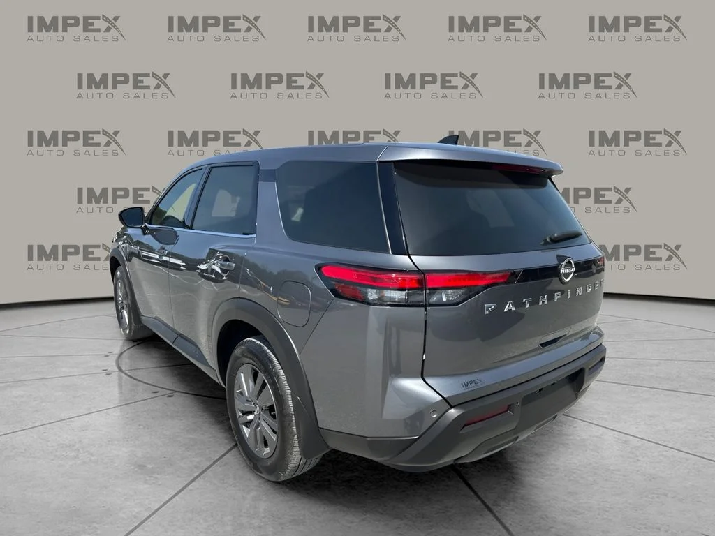 Used 2025 Gray Nissan S image 3