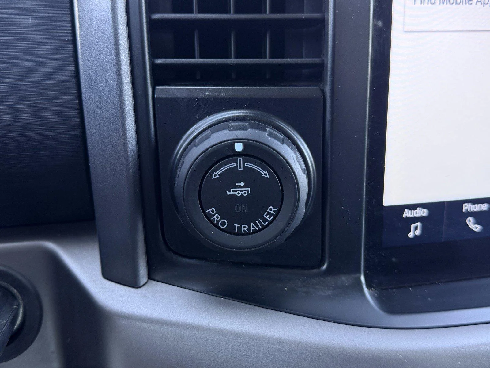 Used 2024  Ford XLT image 20