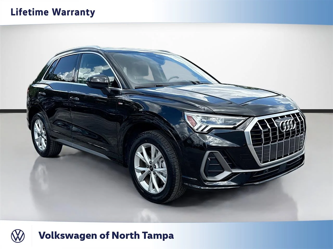 Used 2025 Mythos Black Metallic Audi S line Premium image 1