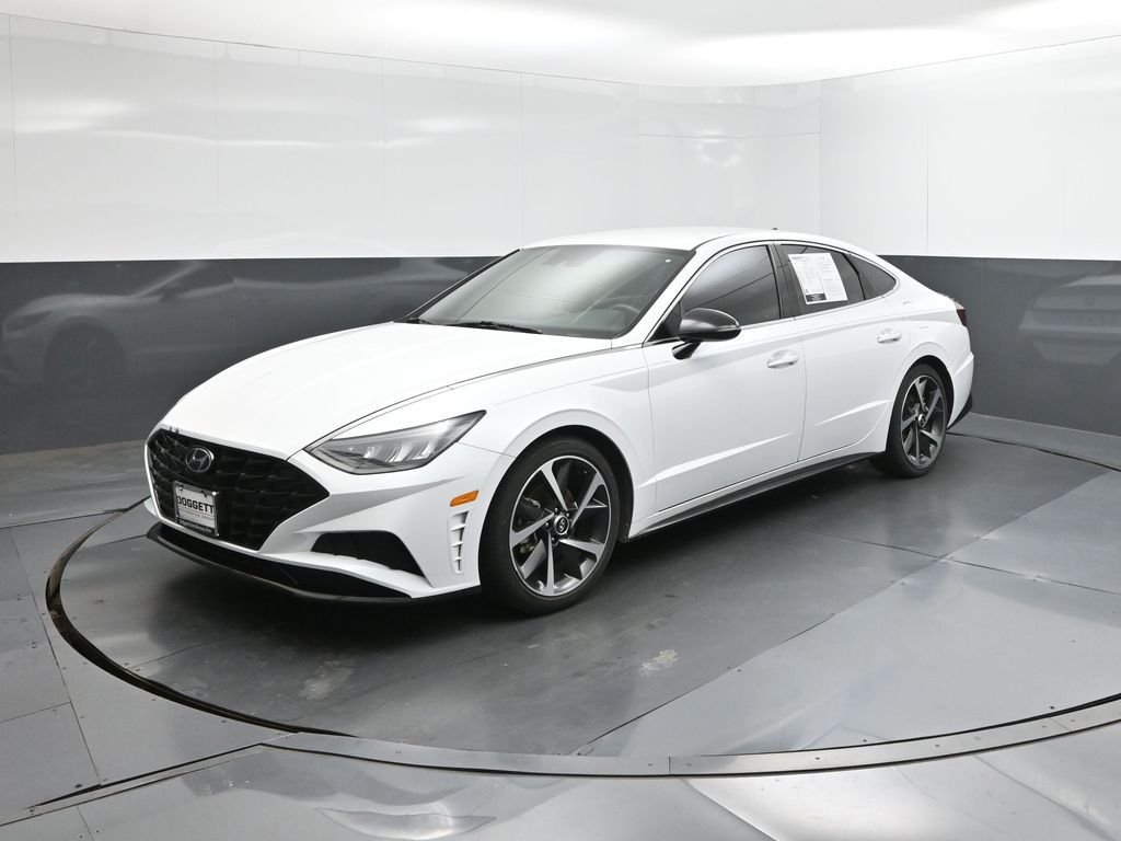 Used 2021 Gray Hyundai SEL Plus image 11