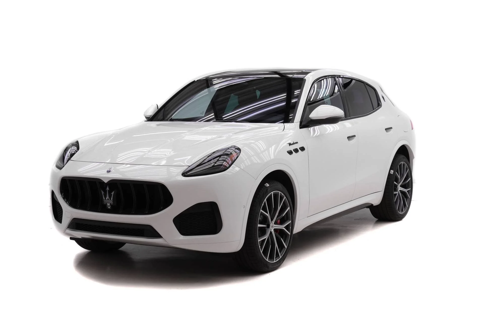 2026 Maserati Grecale Modena V6's photo