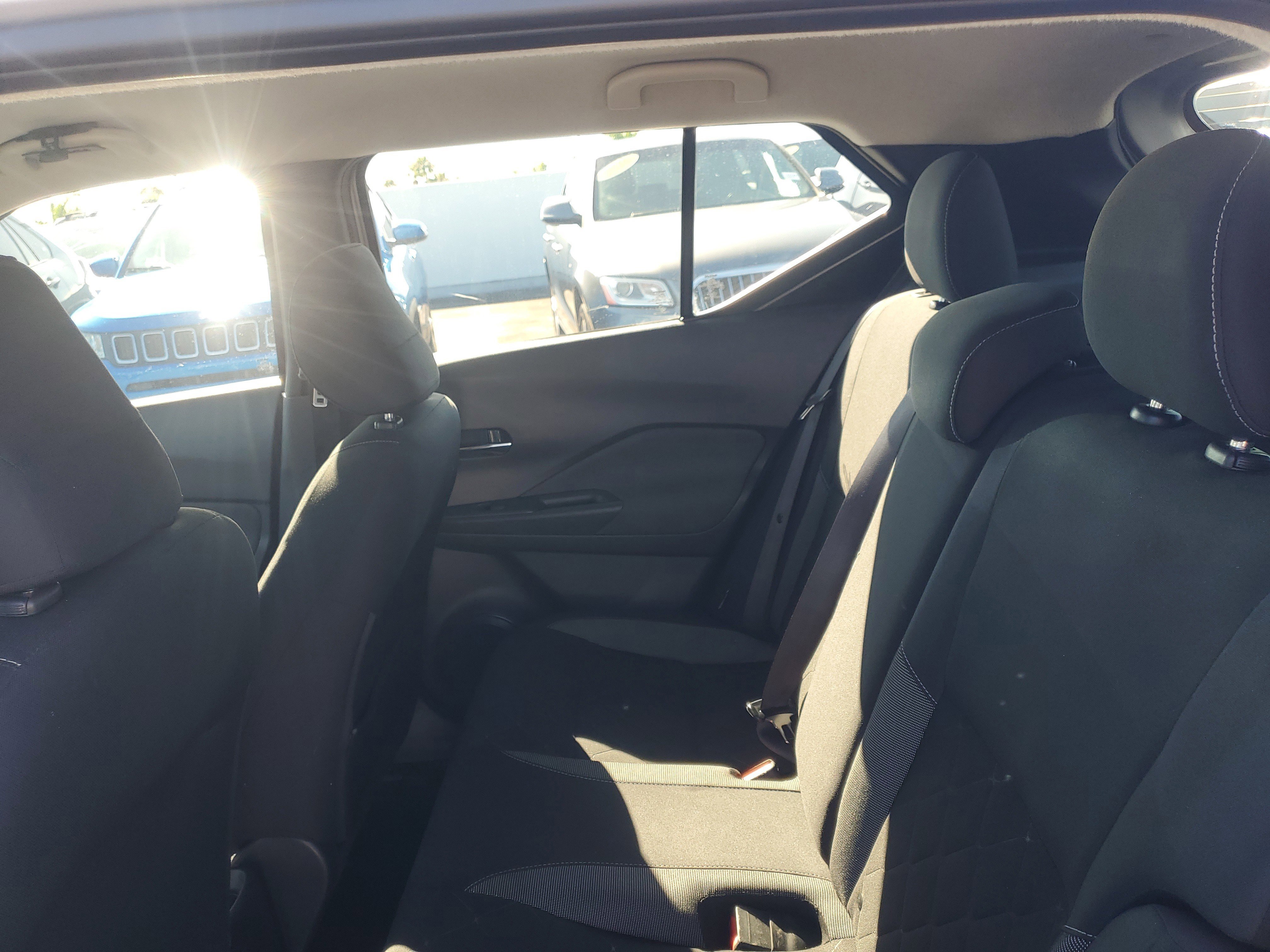 Used 2020 Brilliant Silver Metallic Nissan SV image 10