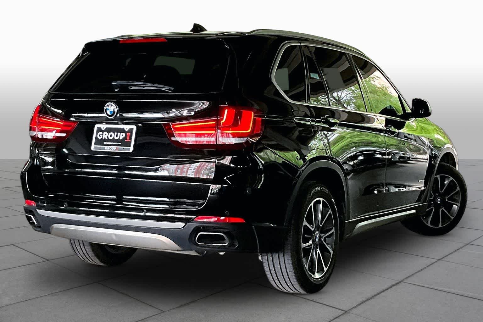 Used 2018 Jet Black BMW sDrive35i image 12