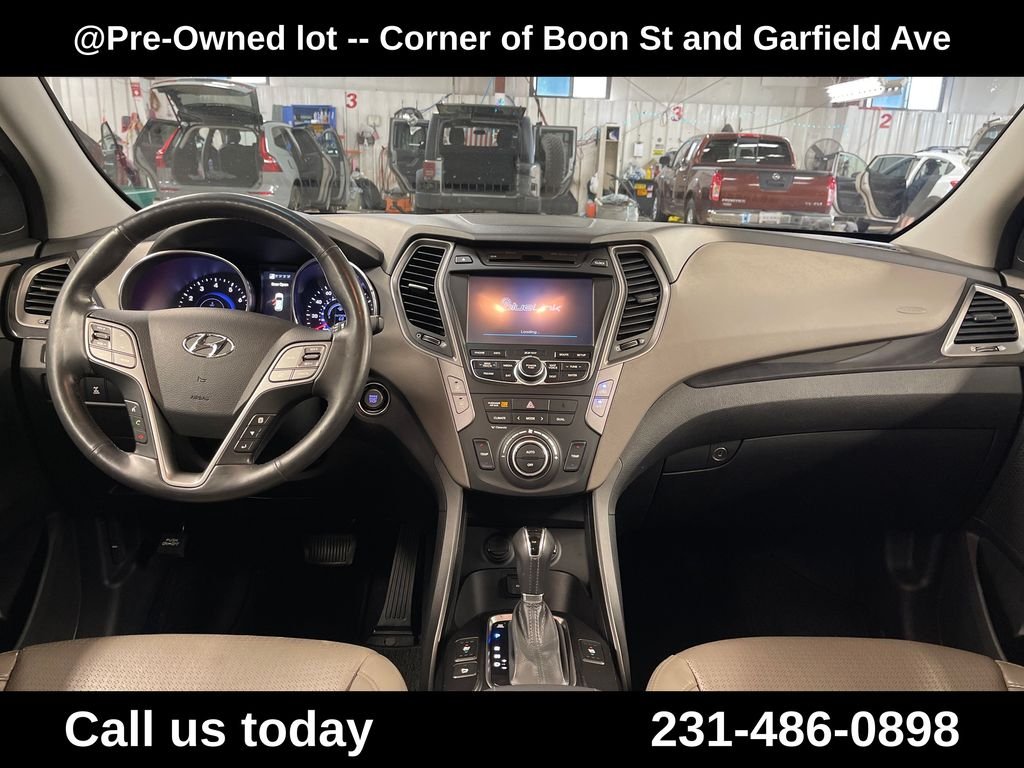 Used 2014 Gray Hyundai Base image 18