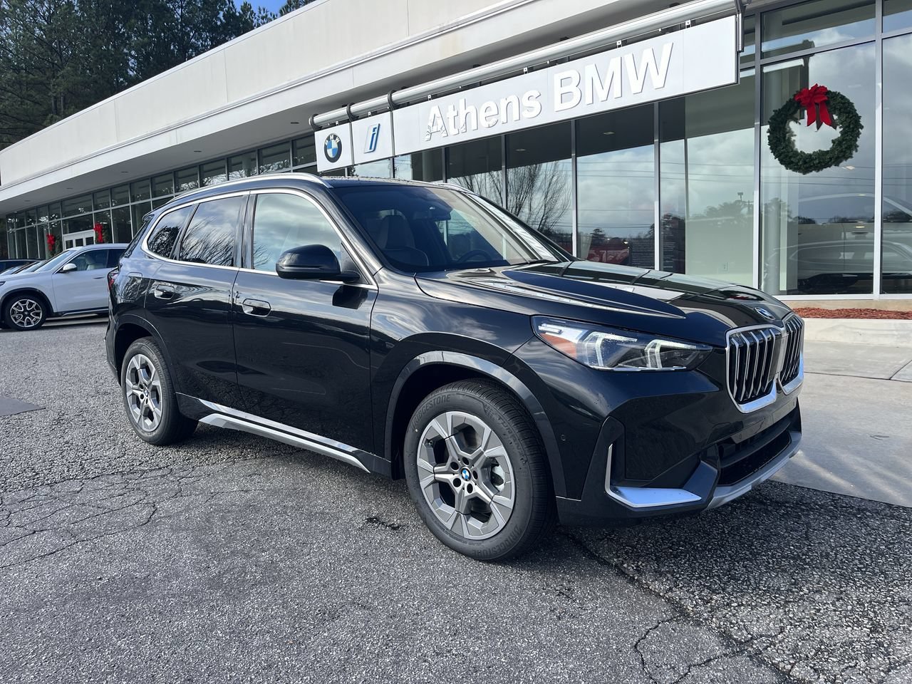 Used 2026 Black Sapphire Metallic BMW xDrive28i image 1