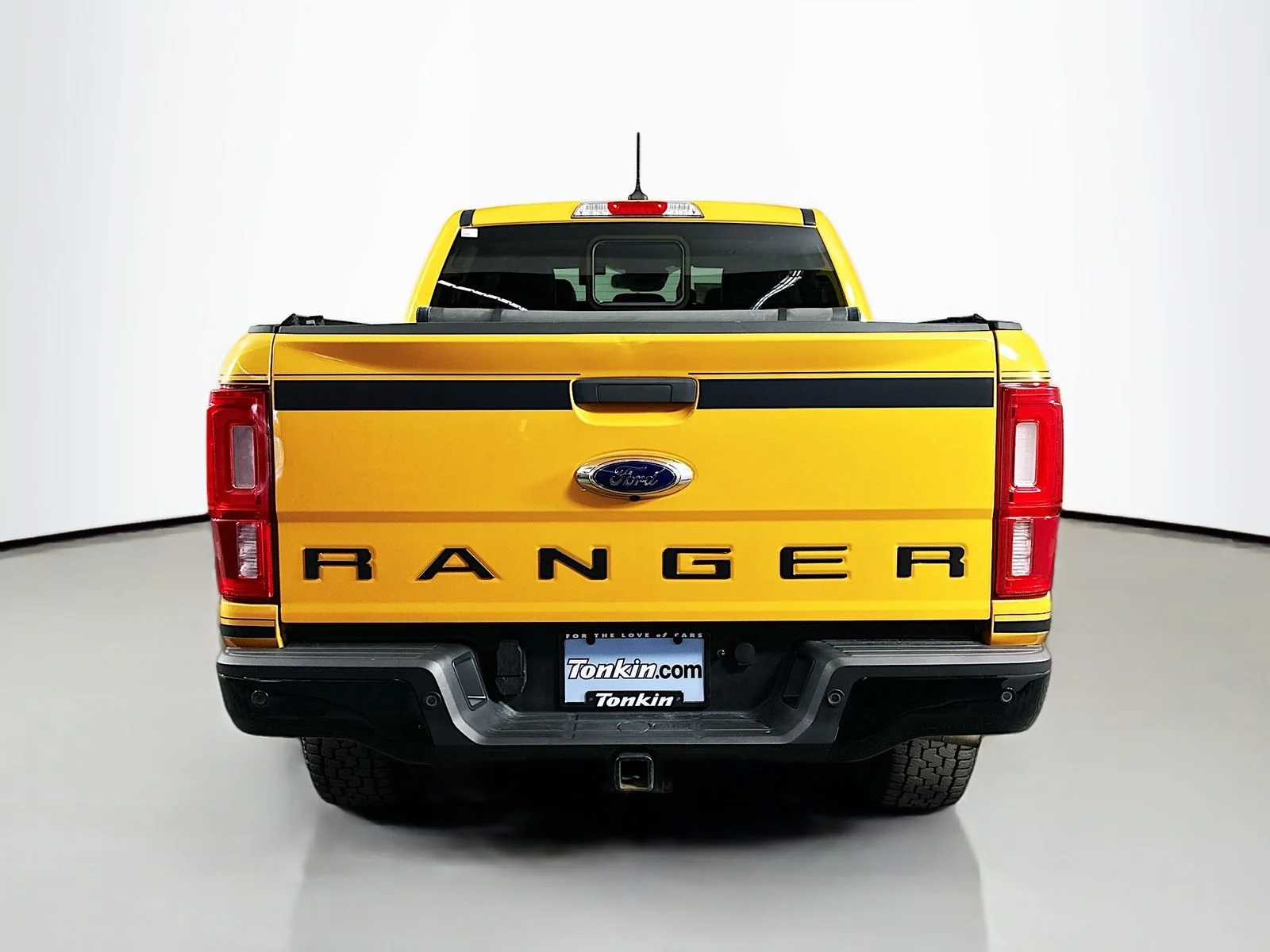 Used 2022 Orange Ford Lariat image 6