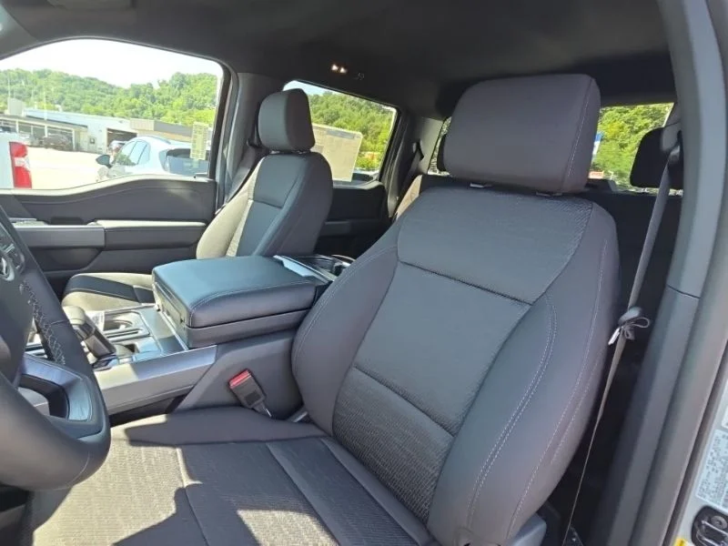 New 2026 White Ford XLT image 25