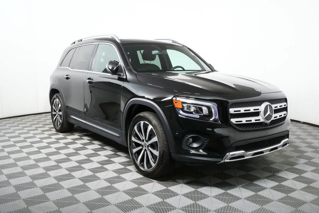 2022 Mercedes-Benz GLB GLB 250's photo