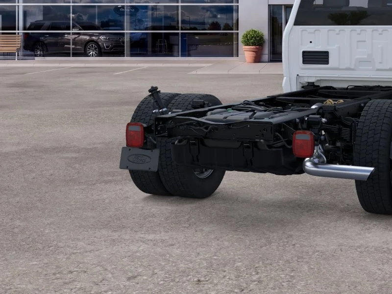 New 2026 Oxford White Ford F-550® XL image 46